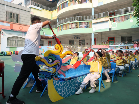 “同”樣主題“異”樣精彩,，助推園本教研3.jpg