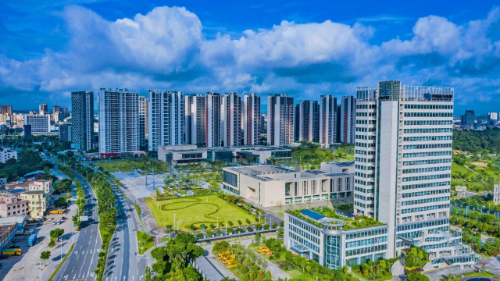 鶴山市是全省“百千萬工程”首批典型縣之一,。